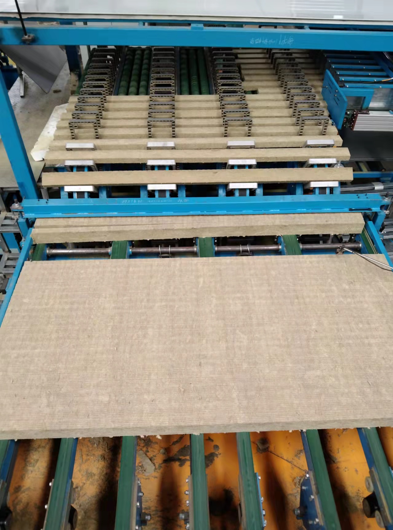 1652857104205580.jpg 1652857104205580.jpg