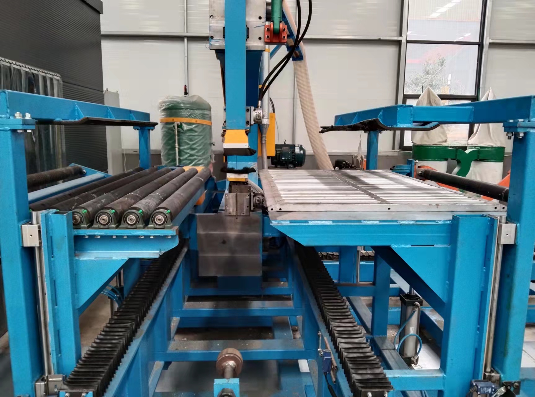 1652857458562789.jpg 1652857458562789.jpg